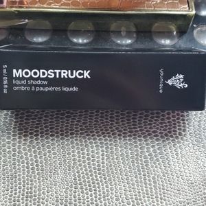 Younique Moodstruck Liquid Shadow